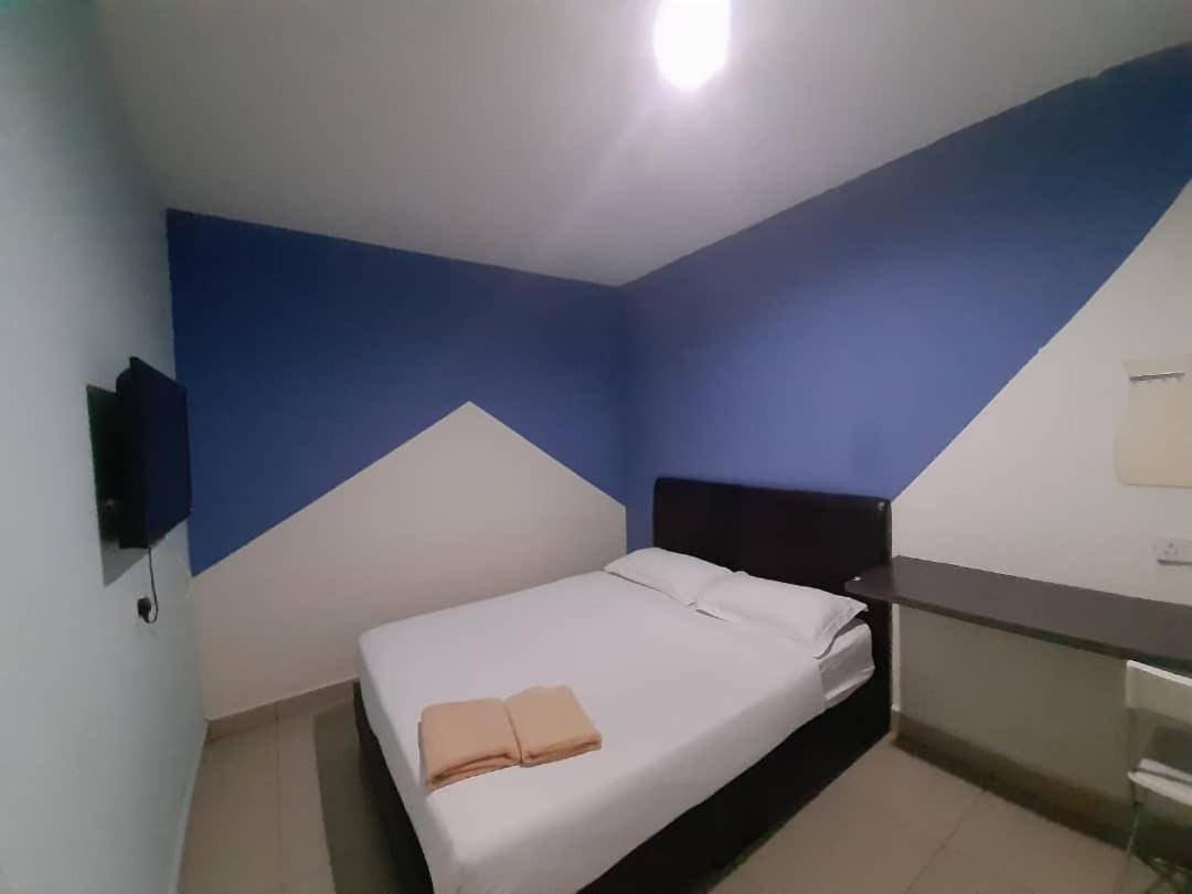 Hotel Zamburger Кота Дамансара Экстерьер фото
