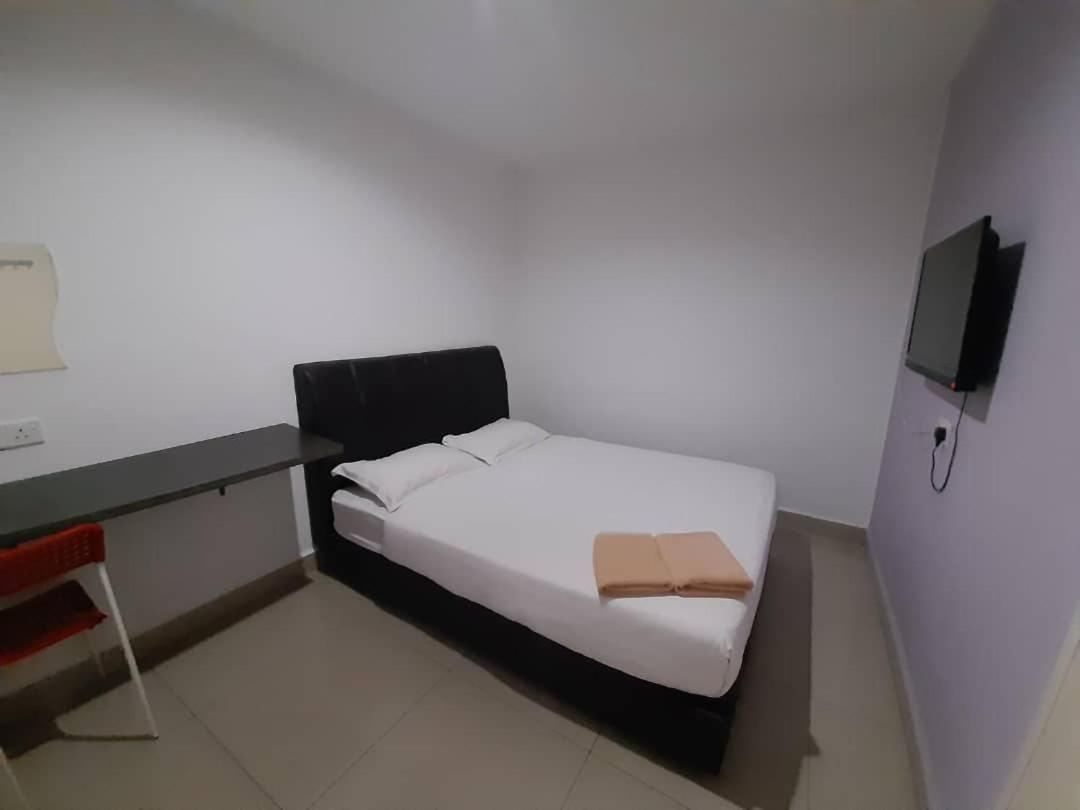 Hotel Zamburger Кота Дамансара Экстерьер фото